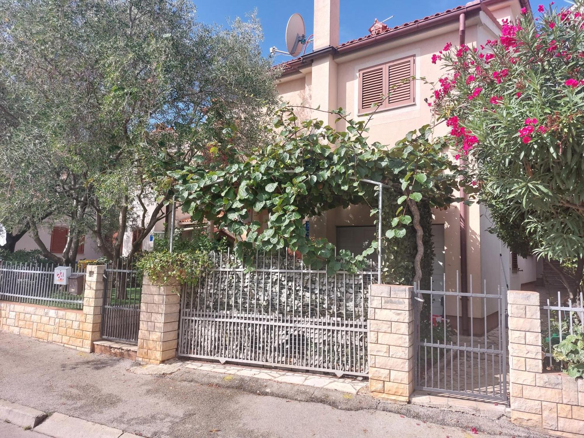 Apartments Asterix Pula Zewnętrze zdjęcie