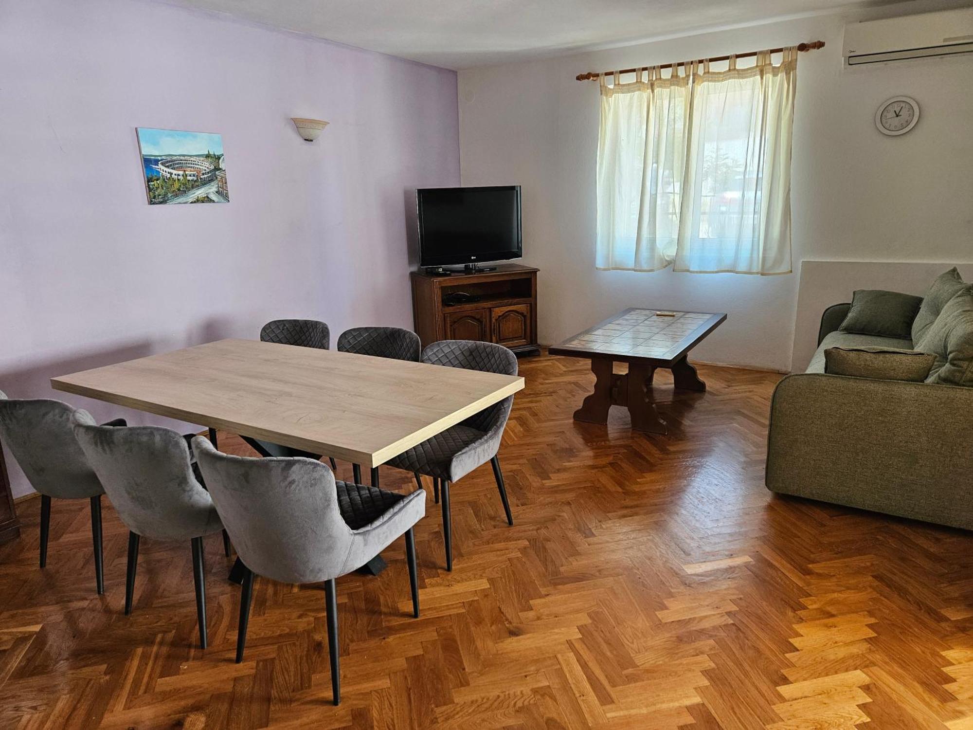 Apartments Asterix Pula Zewnętrze zdjęcie